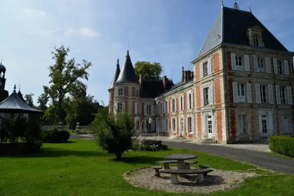 Château de la Plumasserie à Fontenay-Trésigny