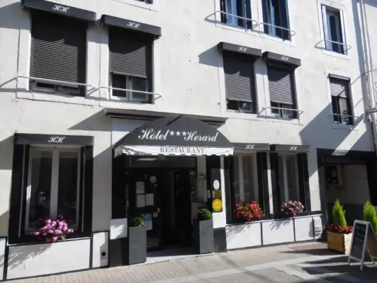 Hôtel Restaurant Herard à Bourbonne-les-Bains
